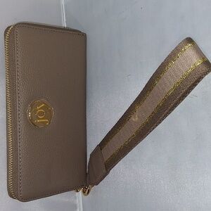 Joy Mangano single zip wallet
